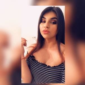 Meet your Posher, Tania